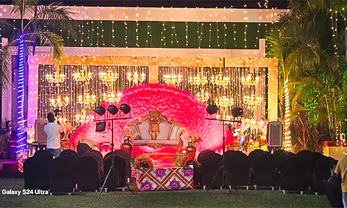 Banquet Lotus
